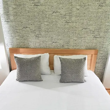 Hotel 2 3*