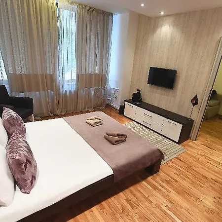 2 Hotel Belgrade